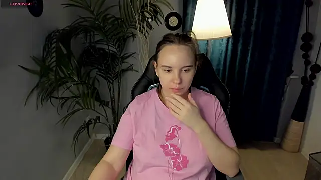 Lika 0ne online show from December 16, 12:10 pm