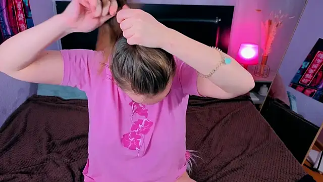 Lika 0ne online show from January 14, 5:35 am