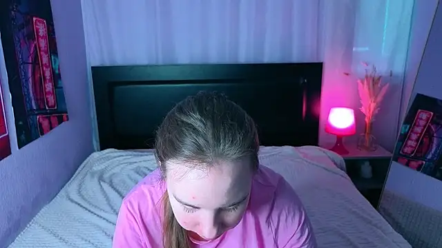 Lika 0ne online show from April 7, 11:54 am