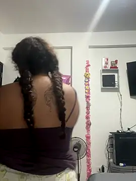 Snapshot of Anitta_bell chatting on September 22, 8:11 pm Anitta bell online show from September 22, 8:11 pm
