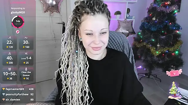 HoneySallyMoore online show from December 17, 4:12 am