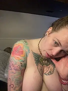 favoritestepsis online show from November 17, 1:17 pm