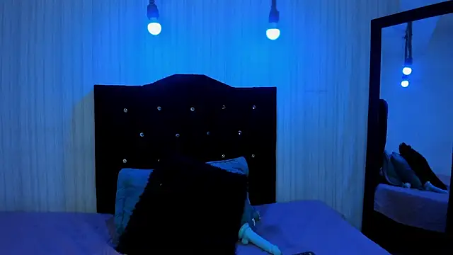Snapshot of nicky_angel1 chatting on March 8, 6:37 pm nicky angel1 online show from March 8, 6:37 pm