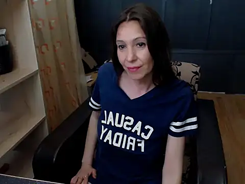 hannaha online show from April 10, 7:18 pm