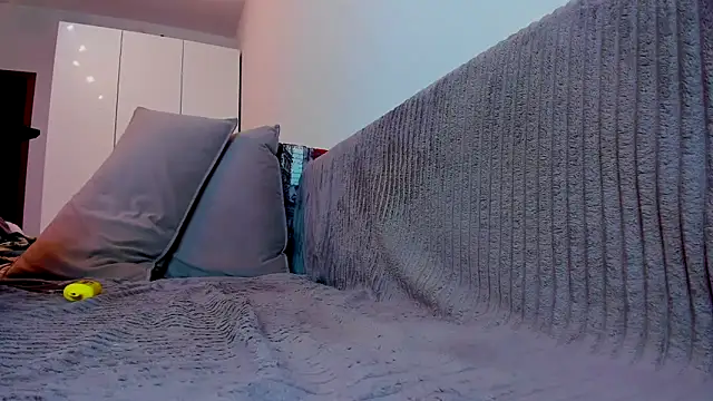 your Goddess Eva online show from April 18, 7:58 pm