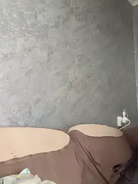 Greta Tamar online show from March 6, 9:09 pm