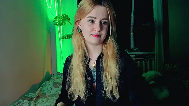 Snapshot of Alexa_Pirs chatting on March 14, 10:38 pm Alexa Pirs online show from March 14, 10:38 pm