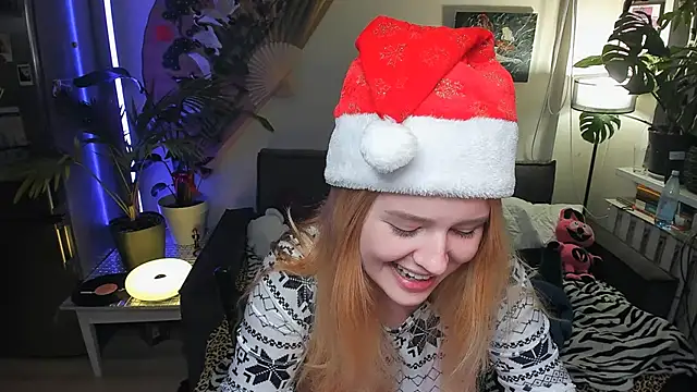 Alexa Pirs online show from December 18, 3:51 pm