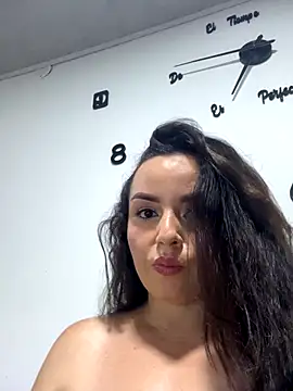 francy20 online show from October 10, 3:05 am