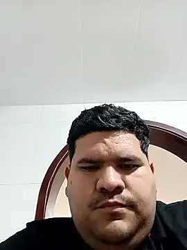 oscarshow24 online show from January 12, 11:43 pm