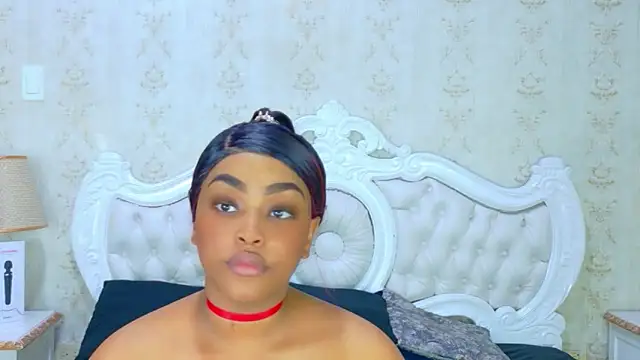 TianahGlow online show from January 14, 8:36 pm