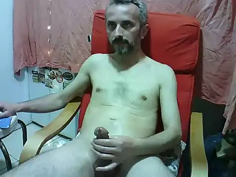 Snapshot of hair_man3457 chatting on June 6, 9:30 pm hair man3457 online show from June 6, 9:30 pm