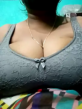 Snapshot of SX-JUHI chatting on February 26, 11:48 pm SX-JUHI online show from February 26, 11:48 pm