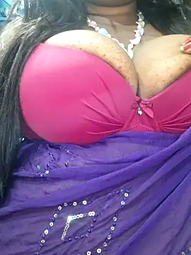 Snapshot of SX-JUHI chatting on October 30, 2:51 pm SX-JUHI online show from October 30, 2:51 pm