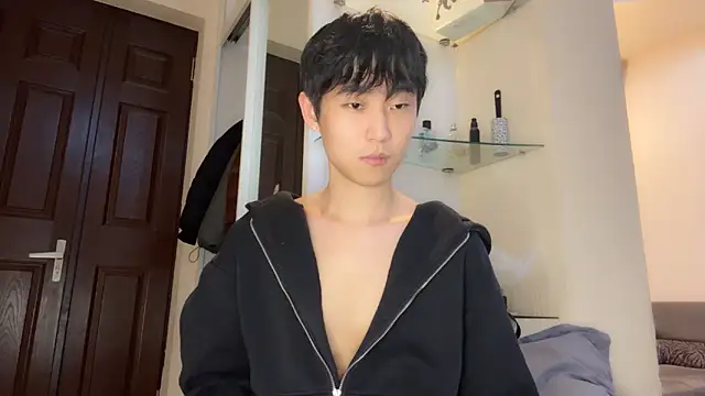 Snapshot of Brian_Stars chatting on December 17, 9:43 pm Brian Stars online show from December 17, 9:43 pm