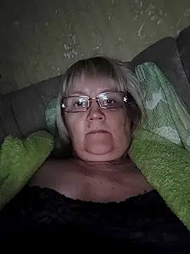 Violet5364 online show from November 26, 8:43 pm