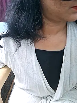 Jassi Does online show from February 19, 1:06 pm