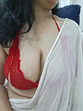 Snapshot of Jassi_Does chatting on July 19, 9:18 pm Jassi Does online show from July 19, 9:18 pm