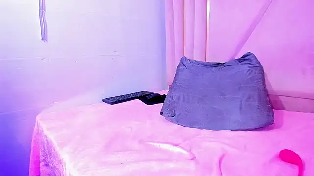 Snapshot of EvansDarling chatting on March 11, 6:30 pm EvansDarling online show from March 11, 6:30 pm