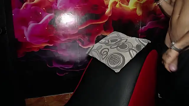 Snapshot of Demon69HardDestruction chatting on March 12, 1:36 am Demon69HardDestruction online show from March 12, 1:36 am