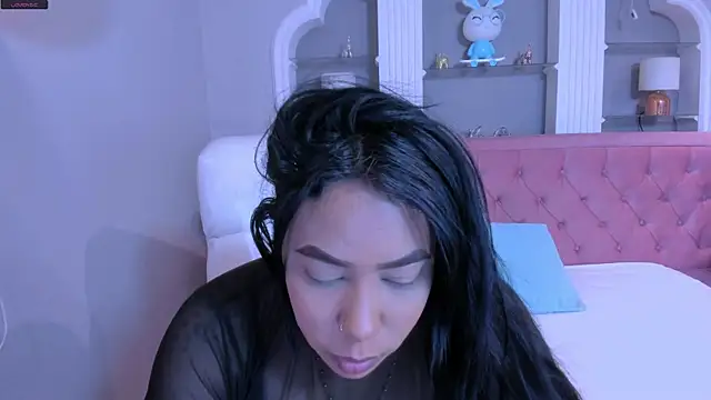 Snapshot of emma_purple_ chatting on February 26, 12:14 pm emma purple online show from February 26, 12:14 pm