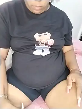 Snapshot of emma_purple_ chatting on December 3, 10:08 pm emma purple online show from December 3, 10:08 pm