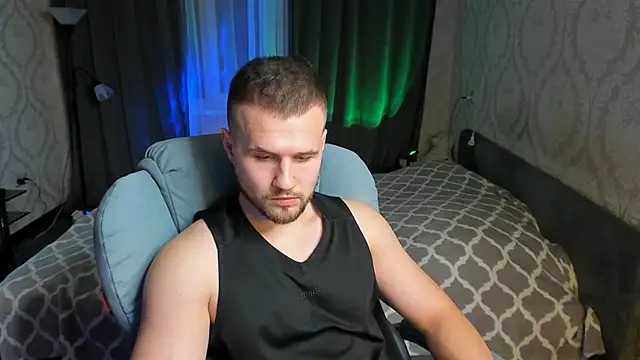 Vladik b online show from March 2, 8:07 pm