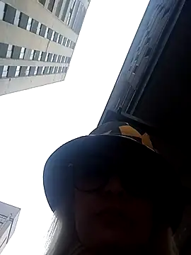 CandieGilson   online show from February 2, 11:31 am