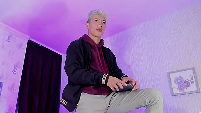 Ianwayne online show from February 20, 12:36 pm