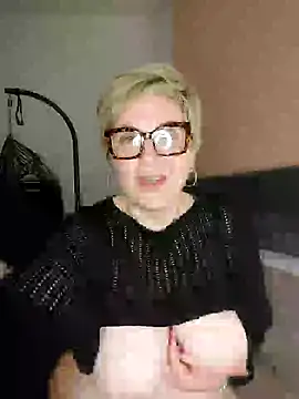 Snapshot of Pumabionda chatting on February 25, 9:35 pm Pumabionda online show from February 25, 9:35 pm