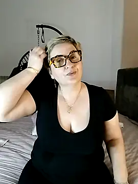 Snapshot of Pumabionda chatting on March 22, 12:35 pm Pumabionda online show from March 22, 12:35 pm