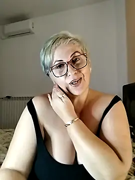 Snapshot of Pumabionda chatting on October 21, 9:32 am Pumabionda online show from October 21, 9:32 am