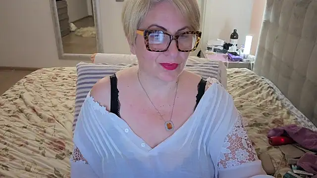 Snapshot of Pumabionda chatting on November 29, 10:57 pm Pumabionda online show from November 29, 10:57 pm