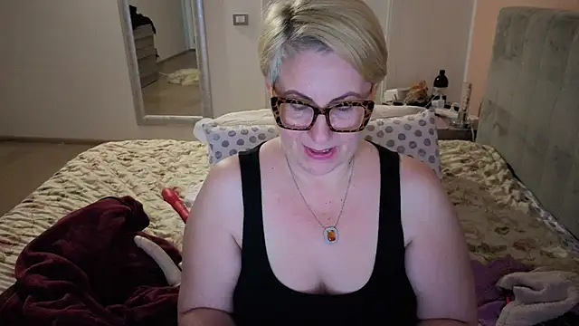 Snapshot of Pumabionda chatting on December 1, 10:20 am Pumabionda online show from December 1, 10:20 am