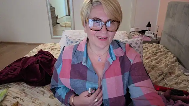 Snapshot of Pumabionda chatting on December 3, 11:19 am Pumabionda online show from December 3, 11:19 am