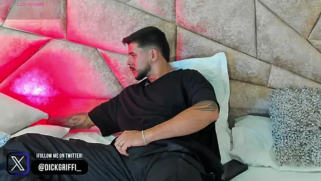 Snapshot of DickGriffith_ chatting on March 17, 1:39 pm DickGriffith online show from March 17, 1:39 pm