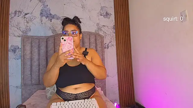 kendrakaramelo online show from November 22, 1:10 pm