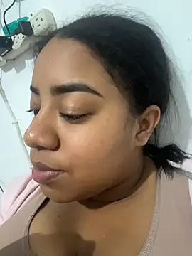 kendrakaramelo online show from April 19, 2:33 am