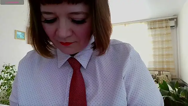 Snapshot of LizaMilfa chatting on February 19, 7:06 am LizaMilfa online show from February 19, 7:06 am