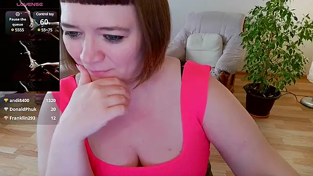 Snapshot of LizaMilfa chatting on February 26, 10:47 am LizaMilfa online show from February 26, 10:47 am