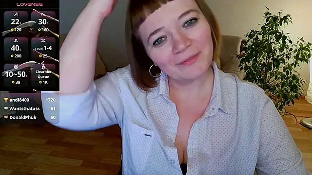 Snapshot of LizaMilfa chatting on February 26, 1:52 pm LizaMilfa online show from February 26, 1:52 pm