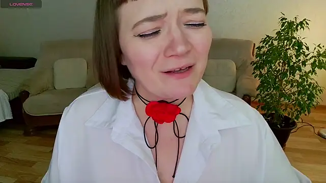 Snapshot of LizaMilfa chatting on March 7, 1:40 pm LizaMilfa online show from March 7, 1:40 pm