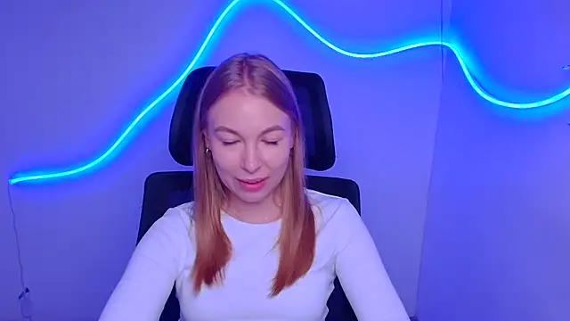 Snapshot of Dana_flowers chatting on September 18, 5:20 am Dana flowers online show from September 18, 5:20 am