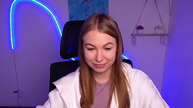 Snapshot of Dana_flowers chatting on November 4, 6:34 am Dana flowers online show from November 4, 6:34 am