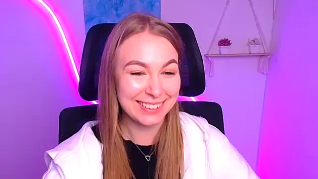 Snapshot of Dana_flowers chatting on November 16, 12:33 pm Dana flowers online show from November 16, 12:33 pm