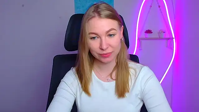 Dana flowers online show from March 26, 1:28 pm