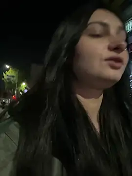 lunalovelee online show from November 5, 2:28 pm