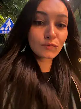 lunalovelee online show from November 6, 3:46 pm