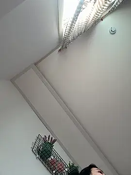 lunalovelee online show from November 15, 4:54 am