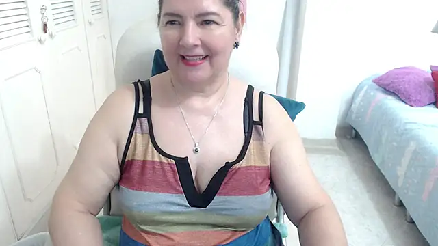 leonela 69 online show from April 15, 1:18 pm